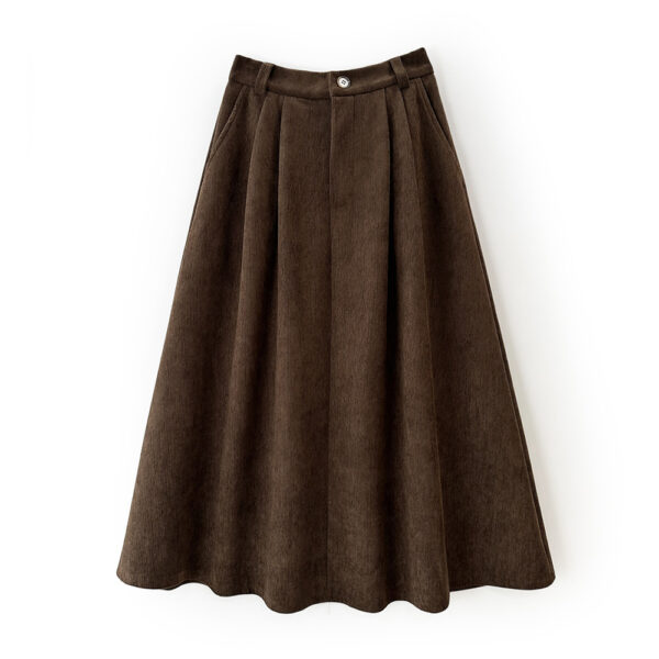 a line pleated wpomen skirt